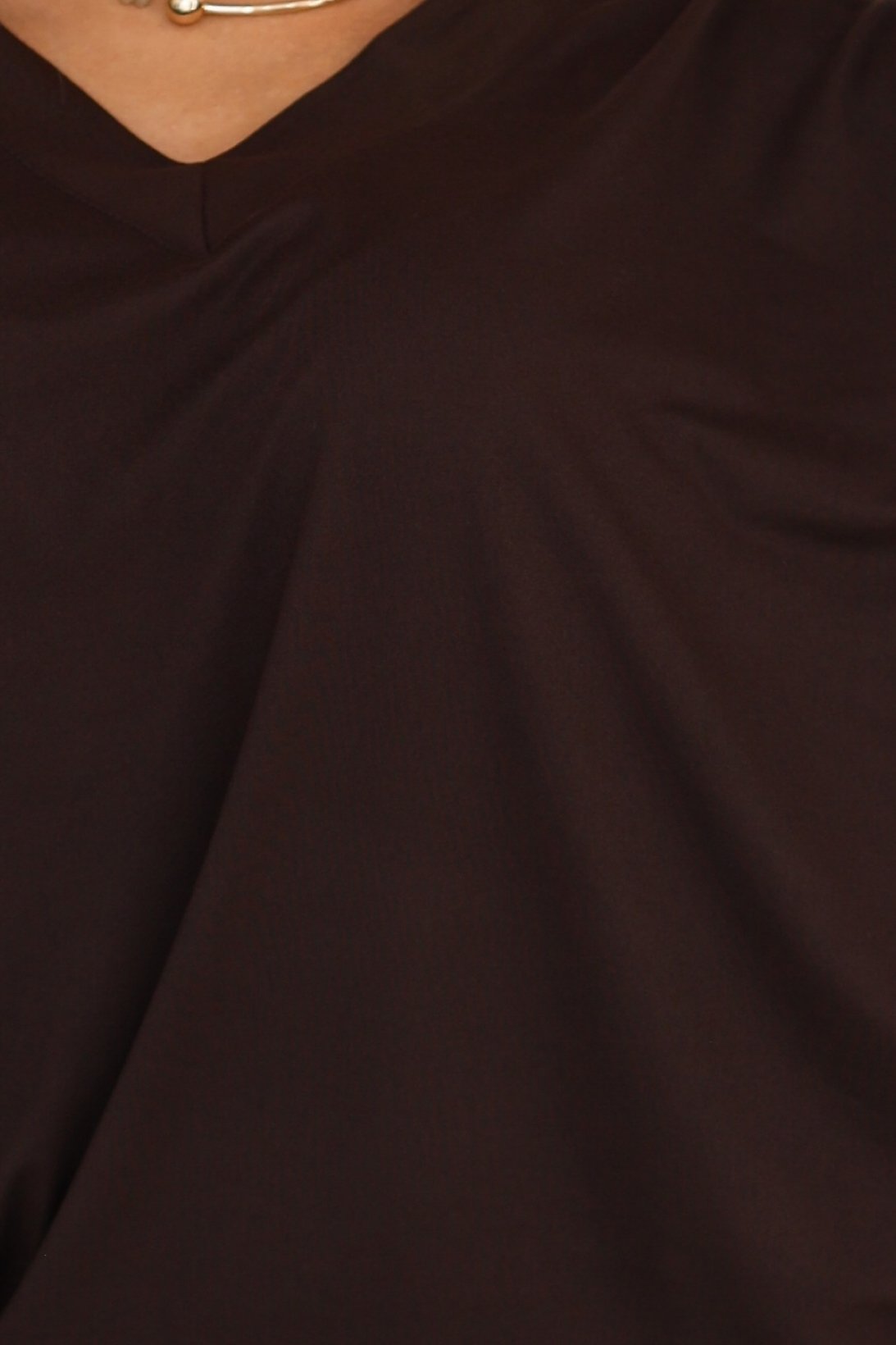 402-9 Wygodna sukienka nietoperz z długim rękawkiem - czekoladowa - obrazek 7